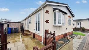 Photo 13- click for photo gallery